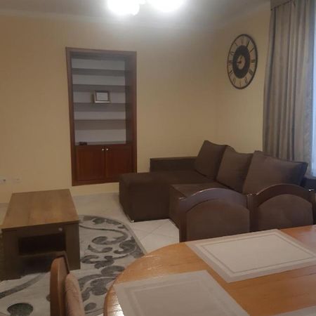 Затишна Оселя В Центрі Львова Lviv Ngoại thất bức ảnh