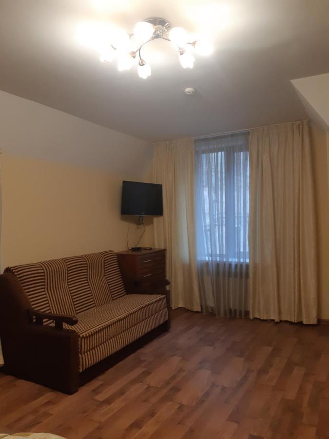 Затишна Оселя В Центрі Львова Lviv Ngoại thất bức ảnh